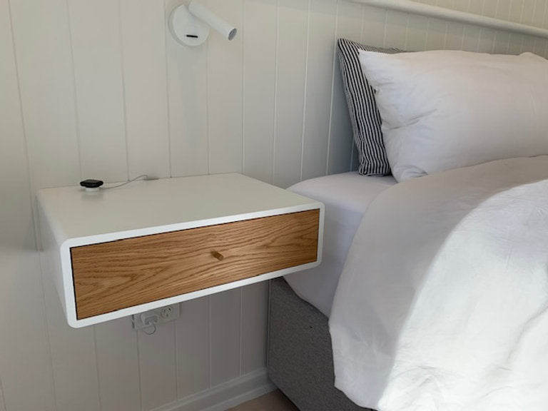 Floating nightstands – the pros and cons