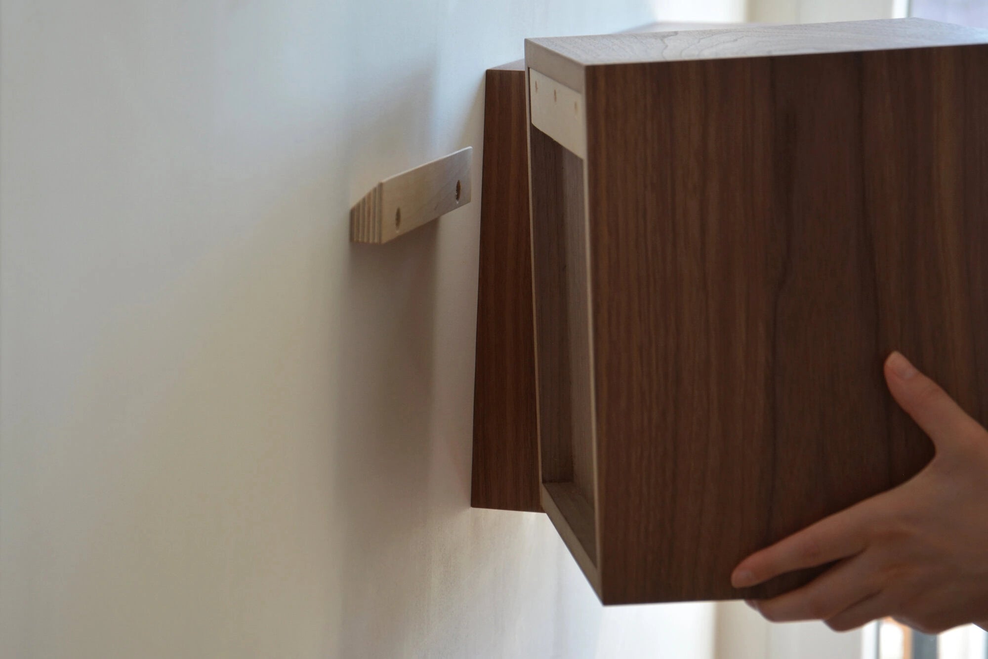 walnut cube bookshelf mounting