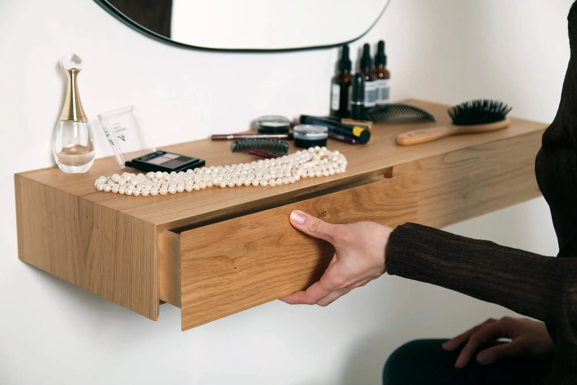 oak dressing table with drawer