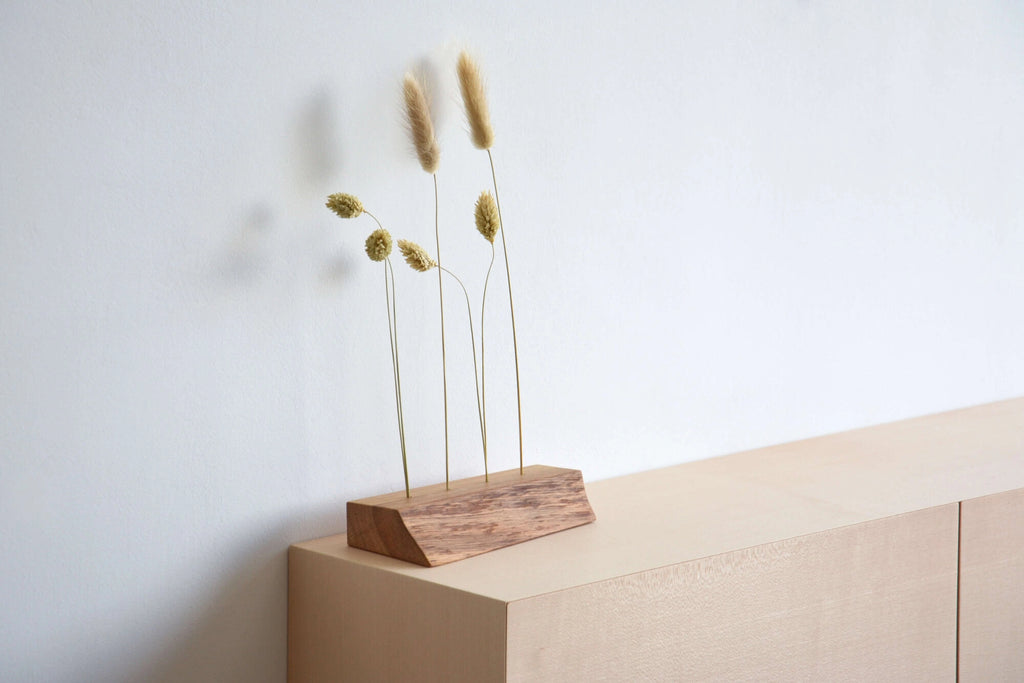 dried flower holder