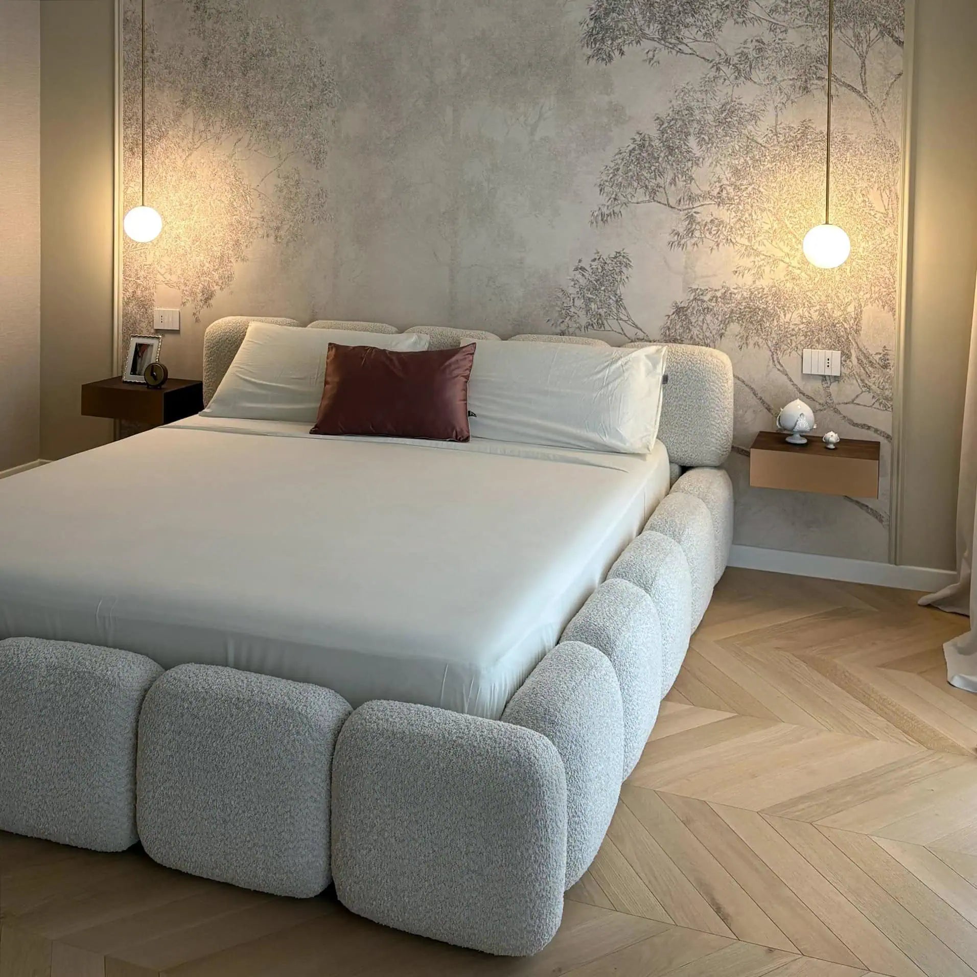 floating nightstand in Altamura Italy