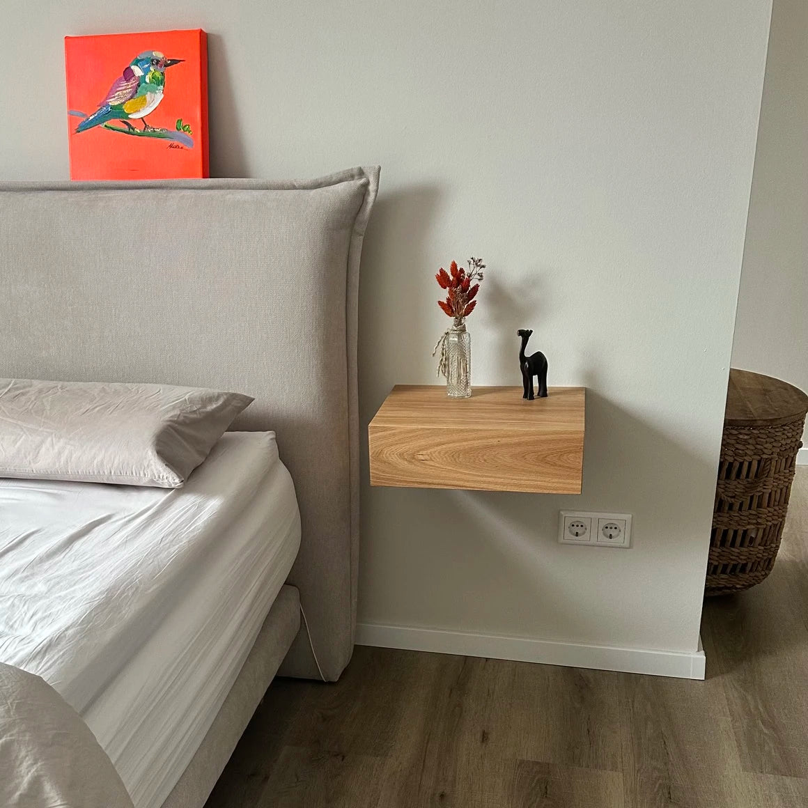 floating nightstand in Munster Germany