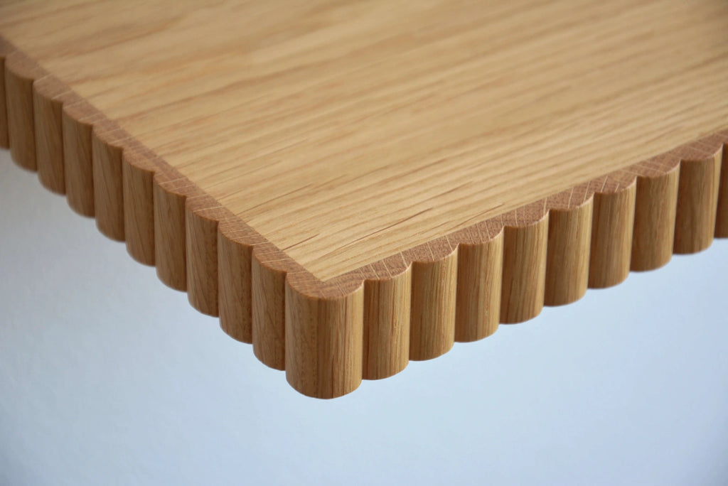 floating shelf with fluted edge