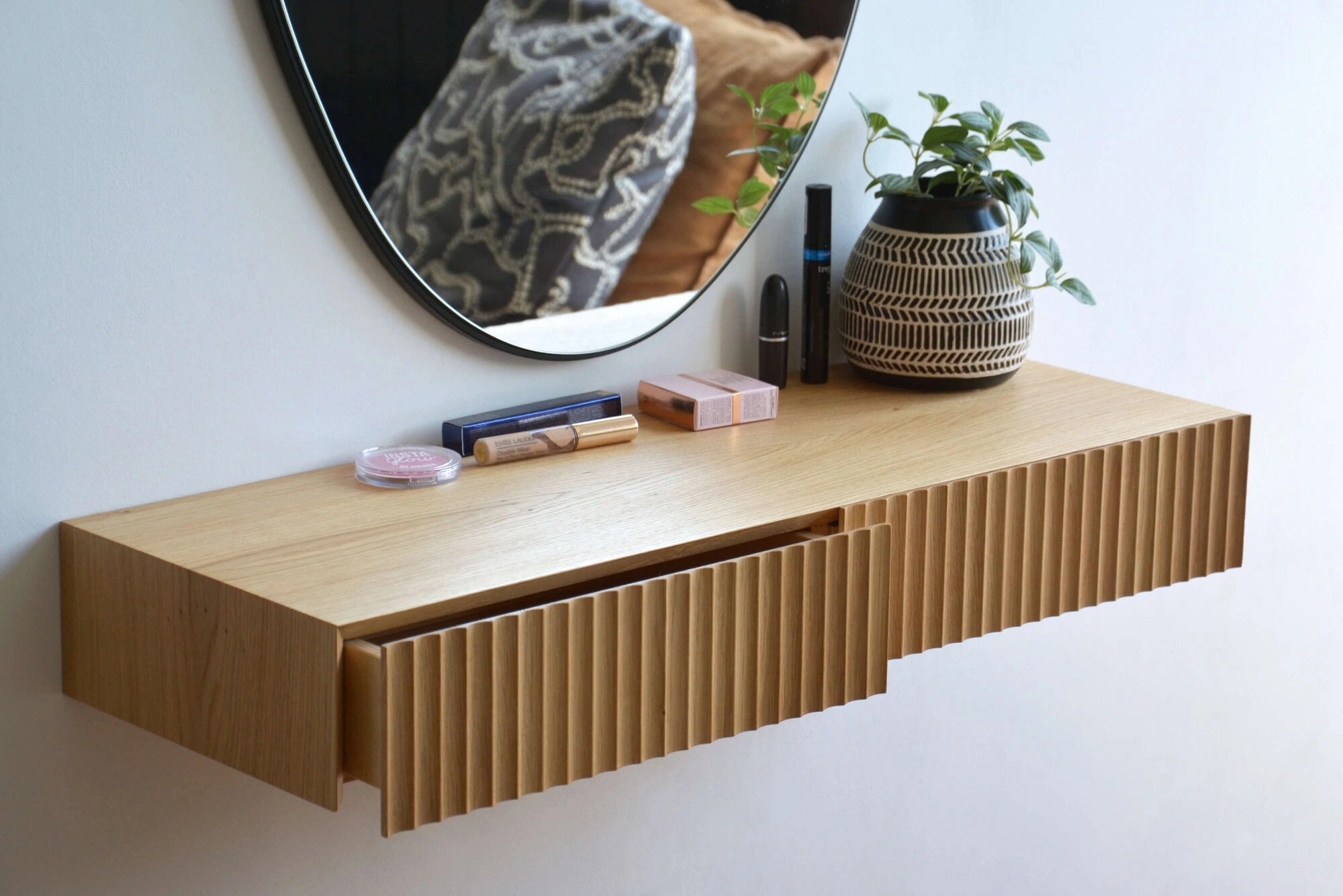 fluted dressing table