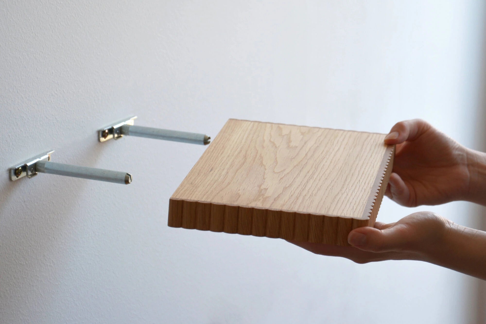 fluted shelf mounting