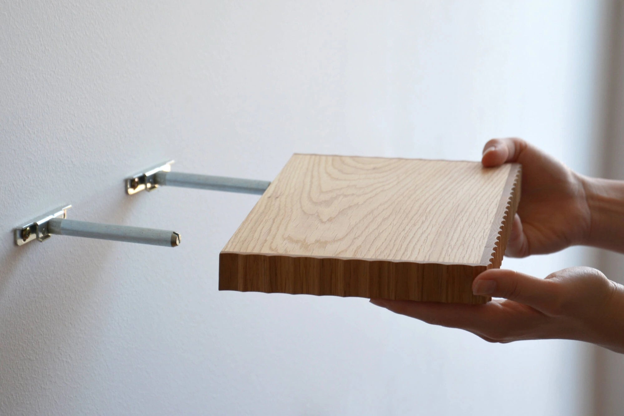 fluted shelf mounting