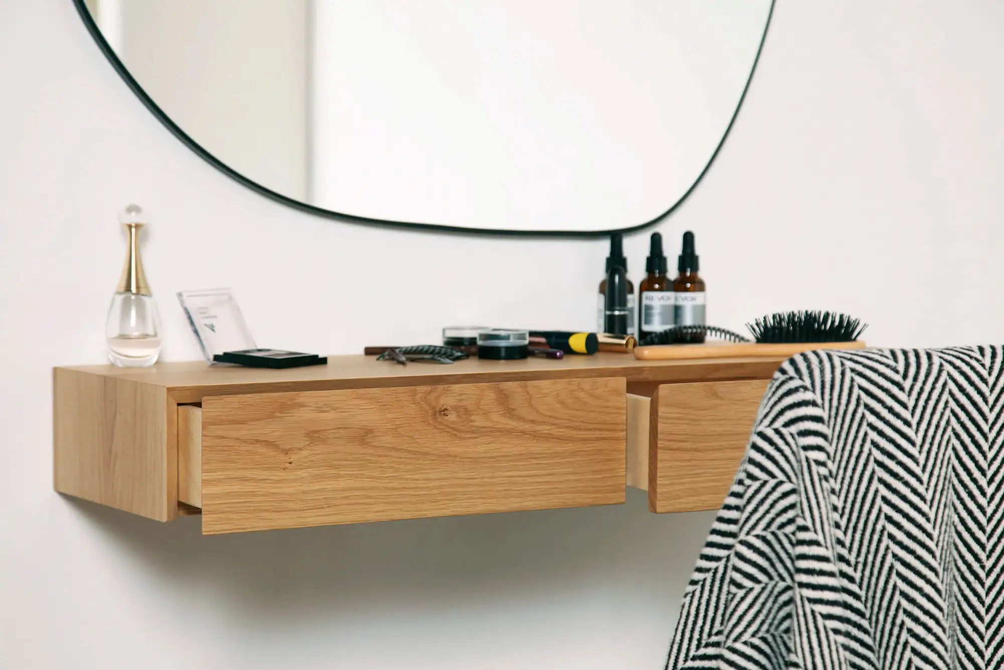 oak dressing table with mirror