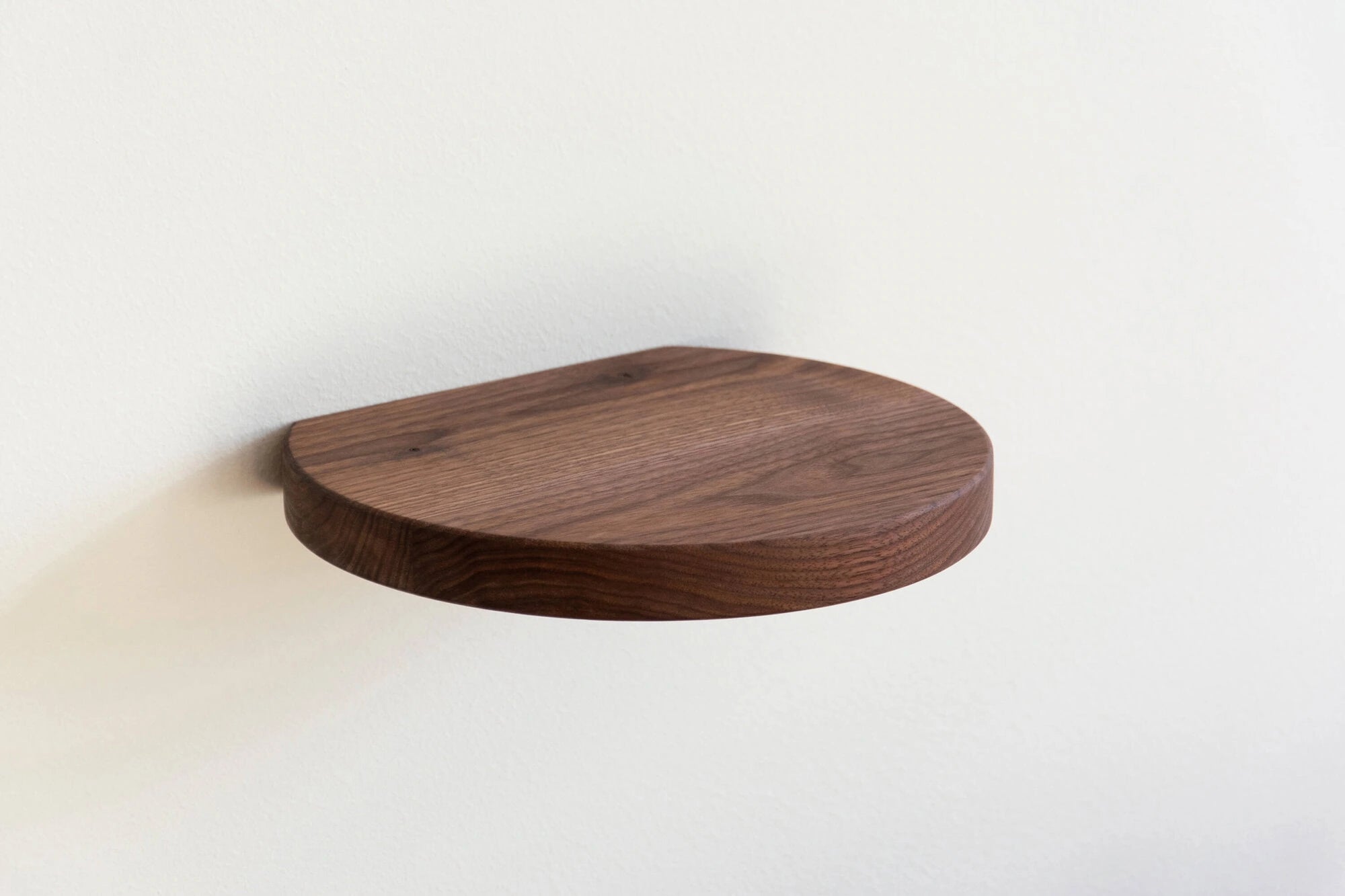 round floating shelf