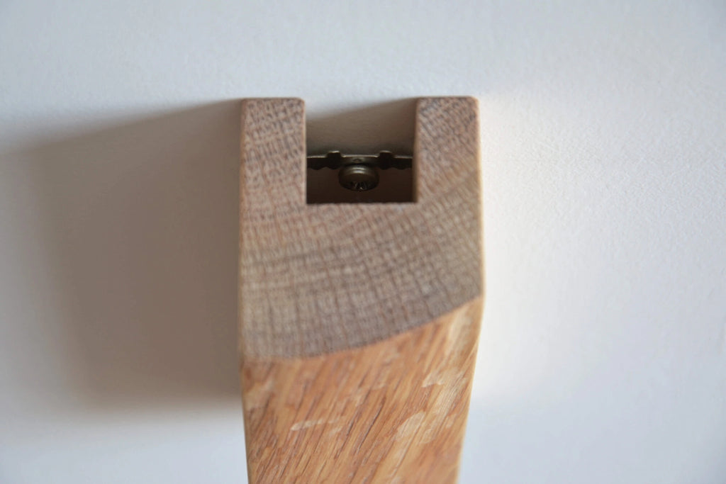 wall vase mounting